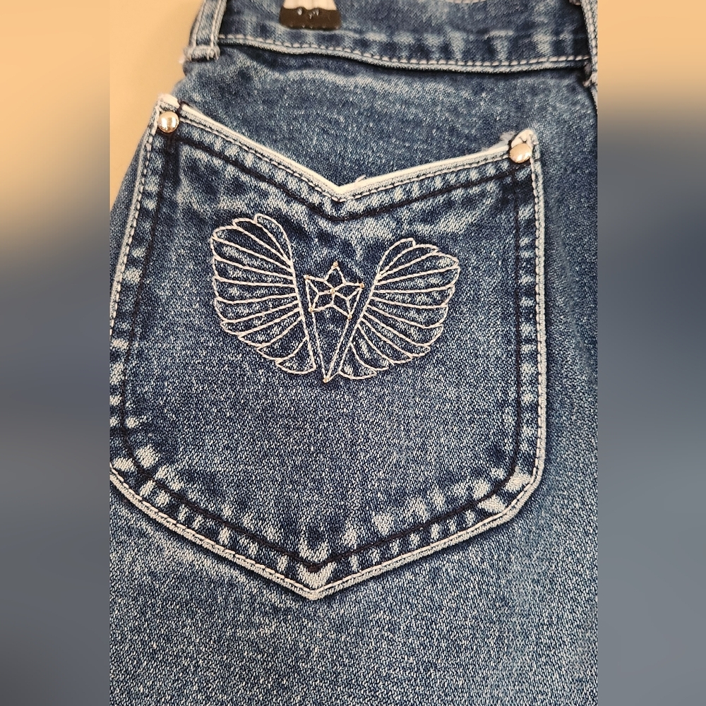 Vintage Pentimento Women Sz 9 Blue Jeans With V Shaped Embroidered Back Pockets